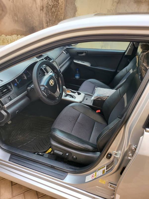 Thumbnail 7 of 2012 Toyota Camry SE